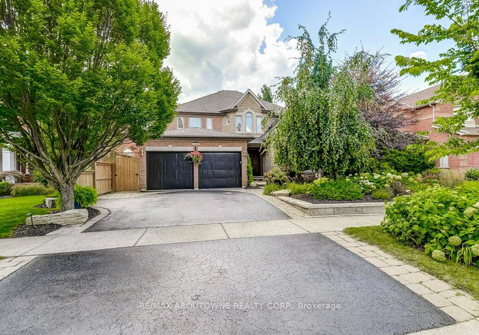 2080-mckerlie-crescent-burlington-ontario-w13156578