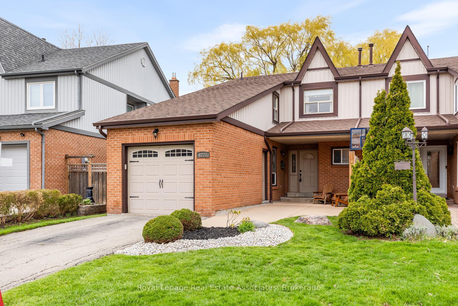 4237-trellis-crescent-mississauga-ontario-w13156590