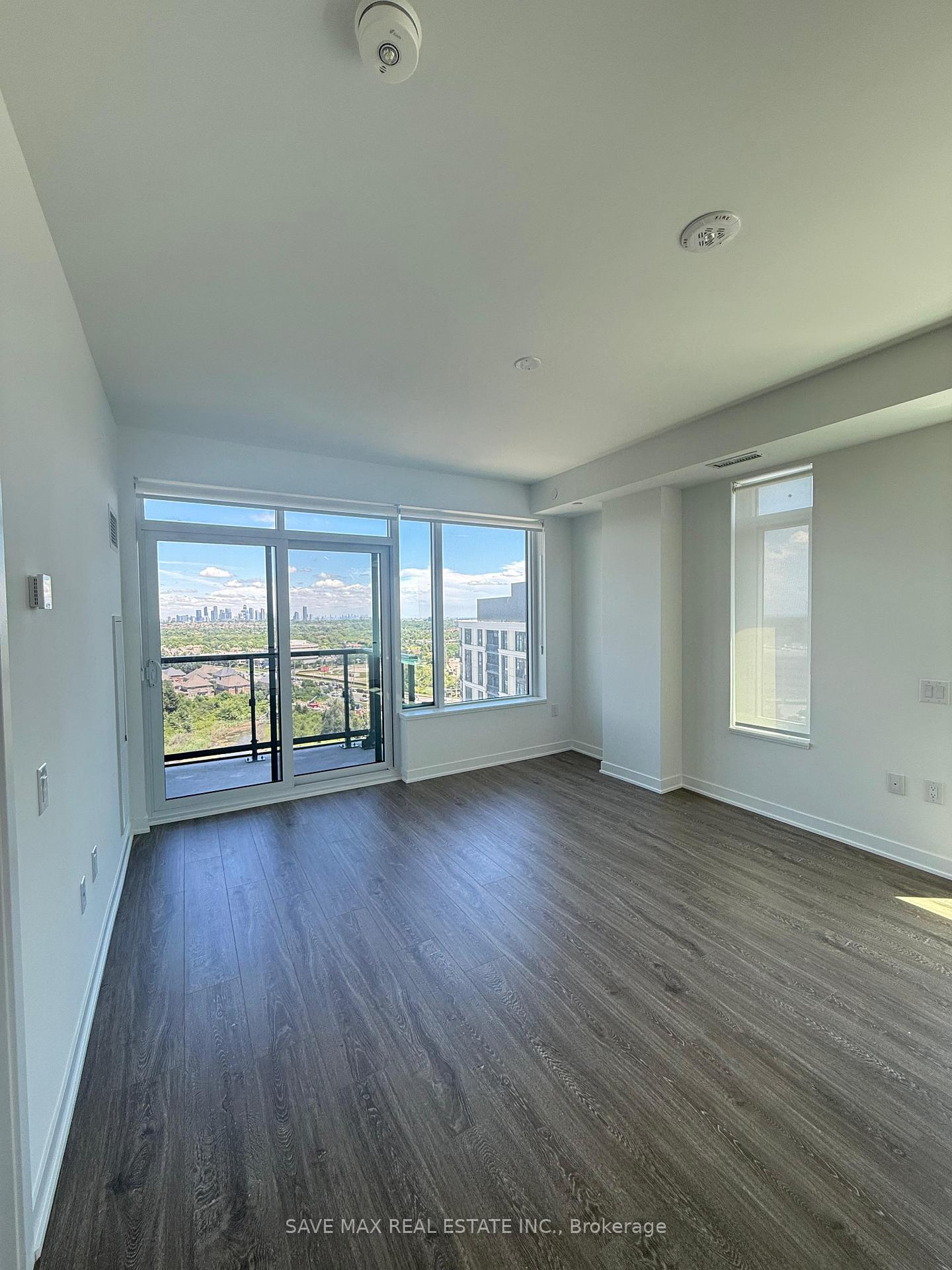 2495-eglinton-avenue-w-mississauga-ontario-w13156596