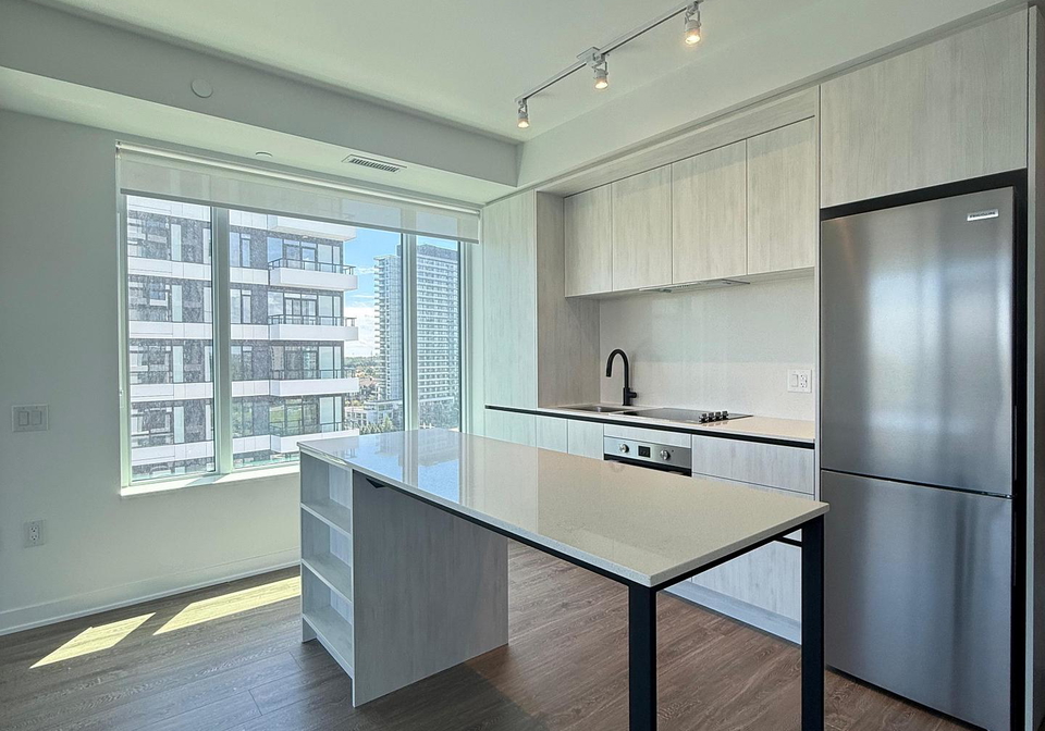 2495-eglinton-avenue-w-mississauga-ontario-w13156596