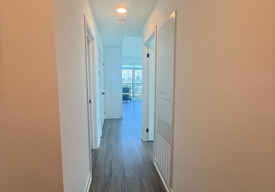 2495-eglinton-avenue-w-mississauga-ontario-w13156596
