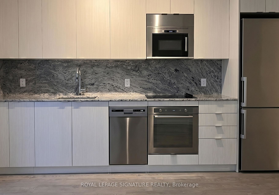 5-mabelle-avenue-etobicoke-ontario-w13156696