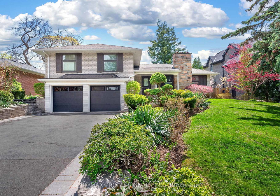 64-ravensbourne-crescent-etobicoke-ontario-w13156868