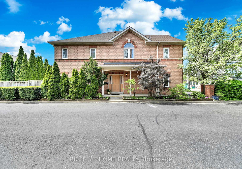 740-village-green-boulevard-mississauga-ontario-w13157206