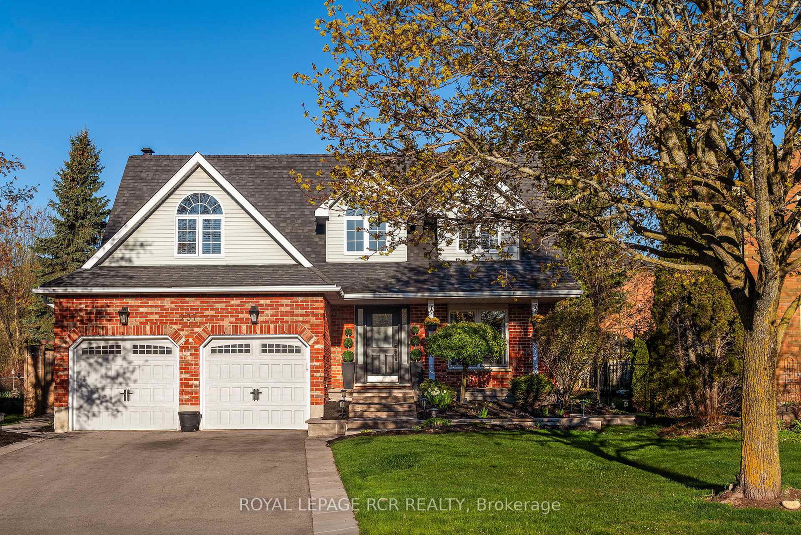237-elmwood-crescent-orangeville-ontario-w13157672