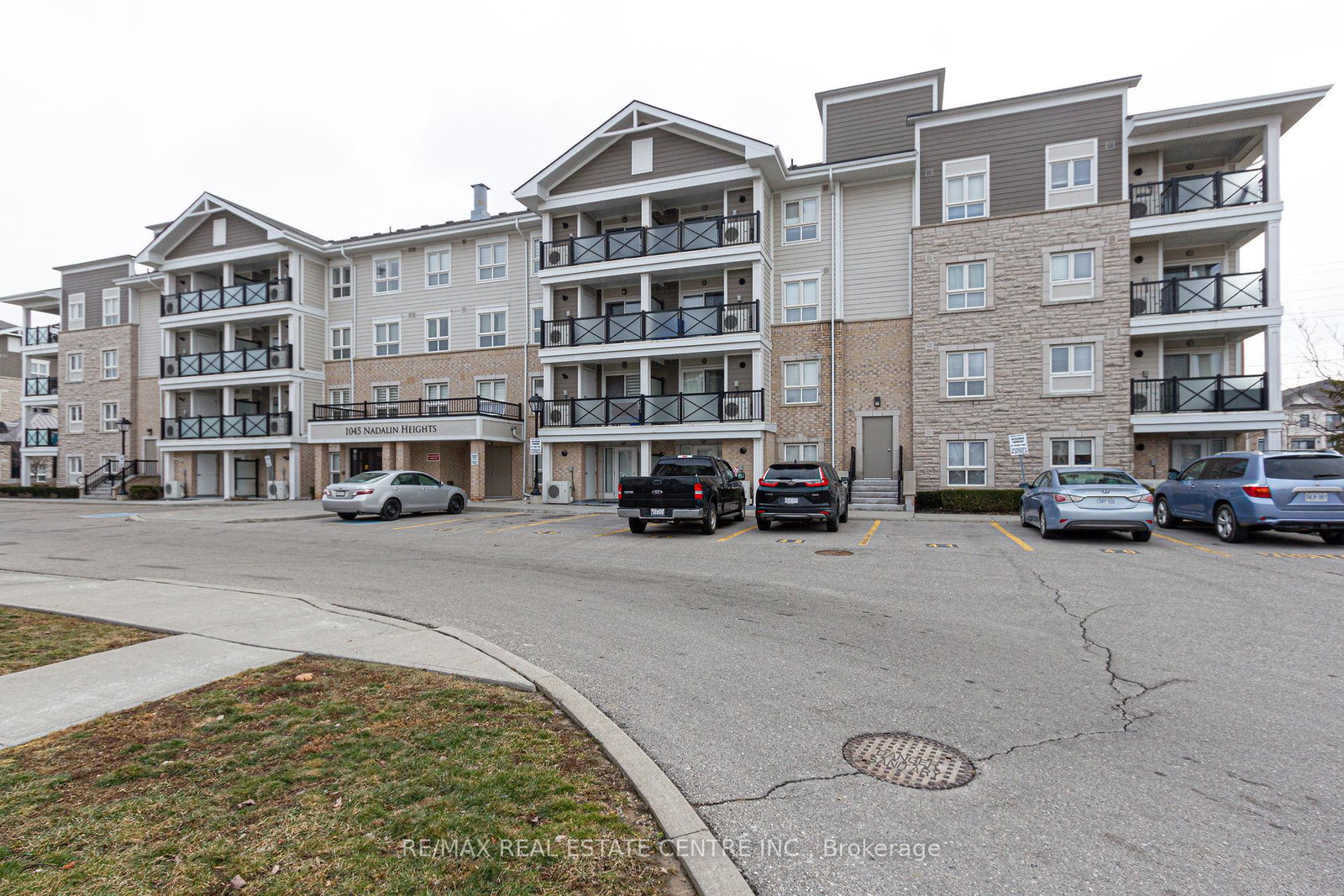 1045-nadalin-heights-milton-ontario-w13157718