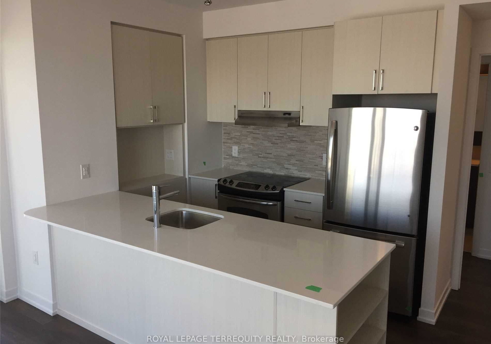 2560-eglinton-avenue-w-mississauga-ontario-w13157938
