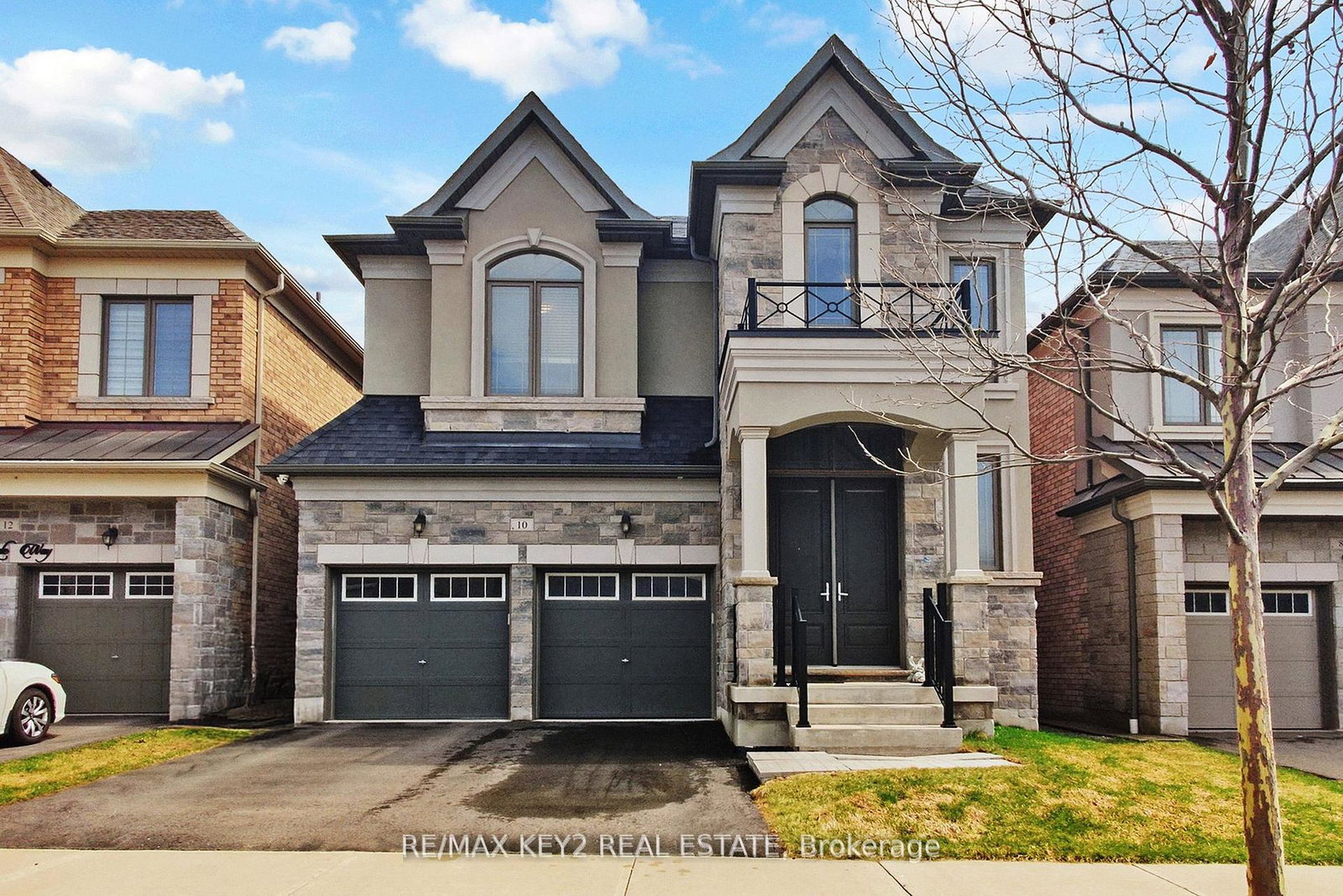 10-lyle-way-brampton-ontario-w13158042