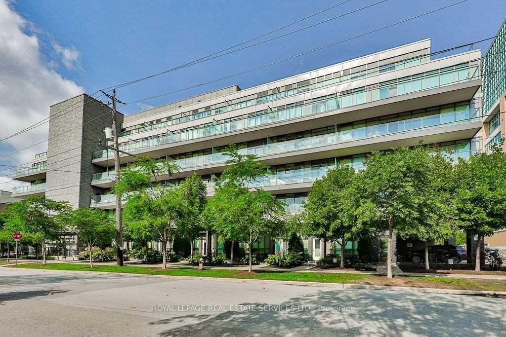 8-fieldway-road-etobicoke-ontario-w13158076