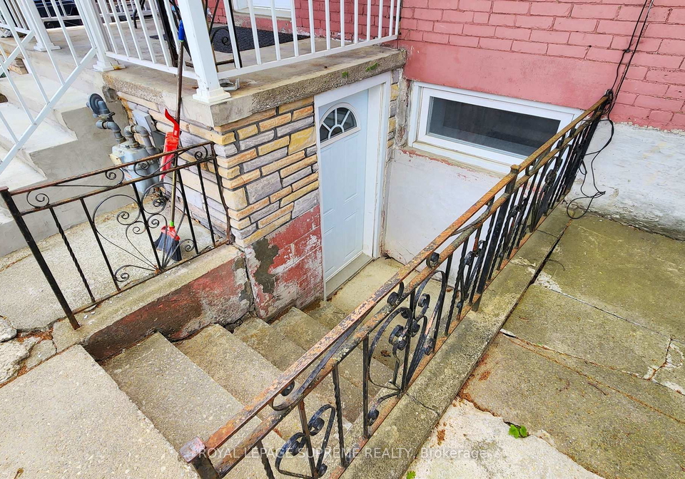 119-essex-street-w-toronto-ontario-w13158106