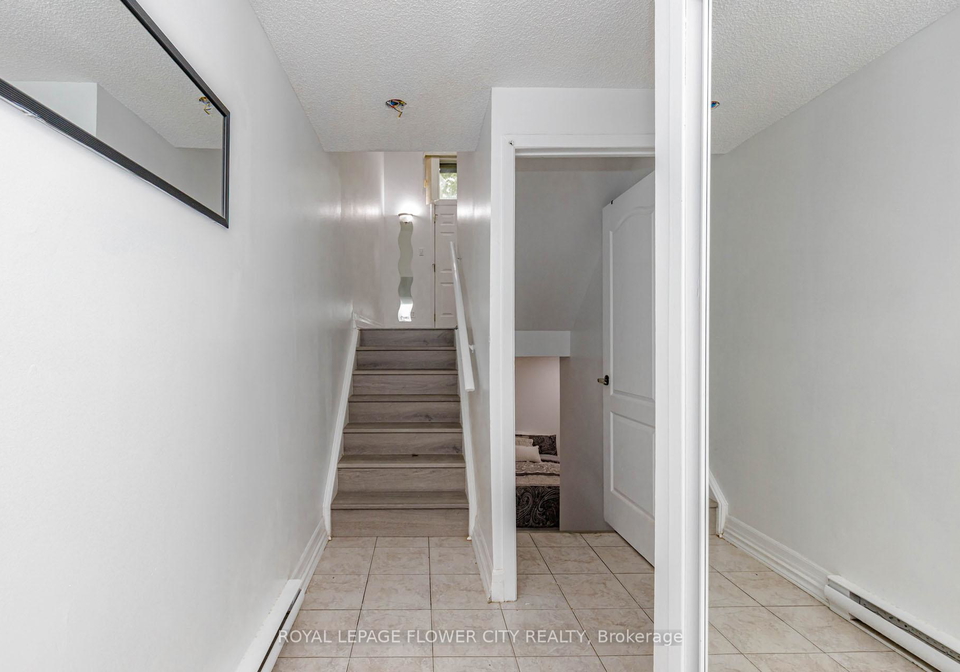 42-briar-path-brampton-ontario-w13158326