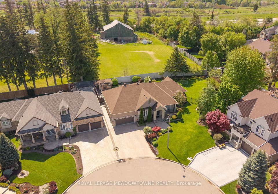 18-tristan-court-brampton-ontario-w13158344