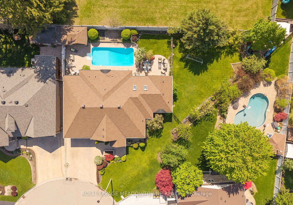 18-tristan-court-brampton-ontario-w13158344