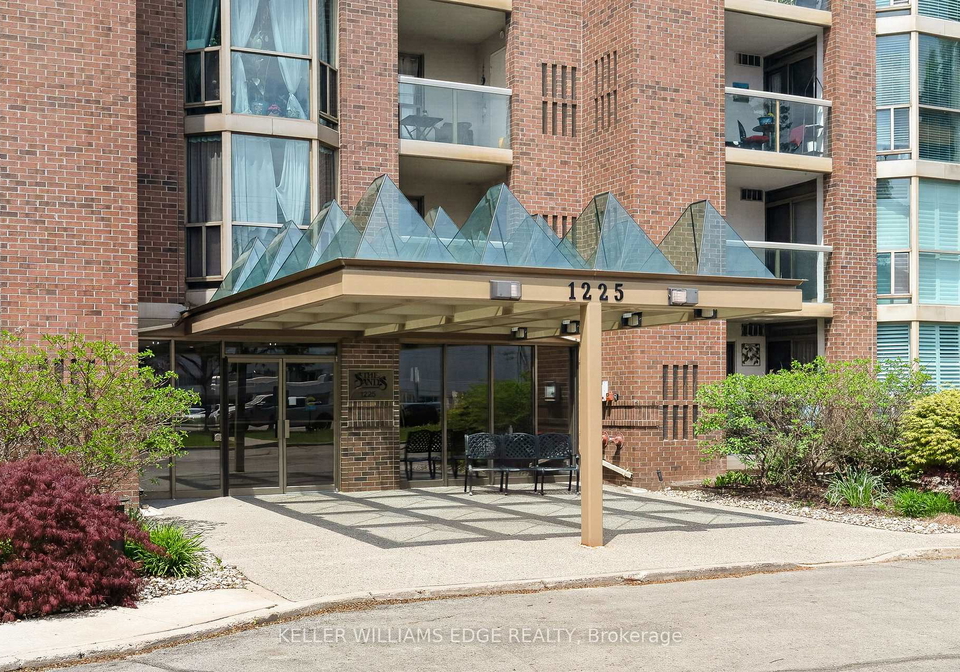 1225-north-shore-boulevard-e-burlington-ontario-w13158496