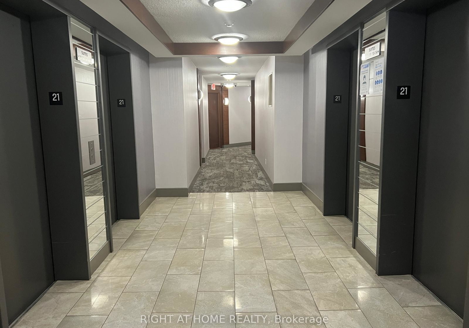 310-burnhamthorpe-road-w-mississauga-ontario-w13158628