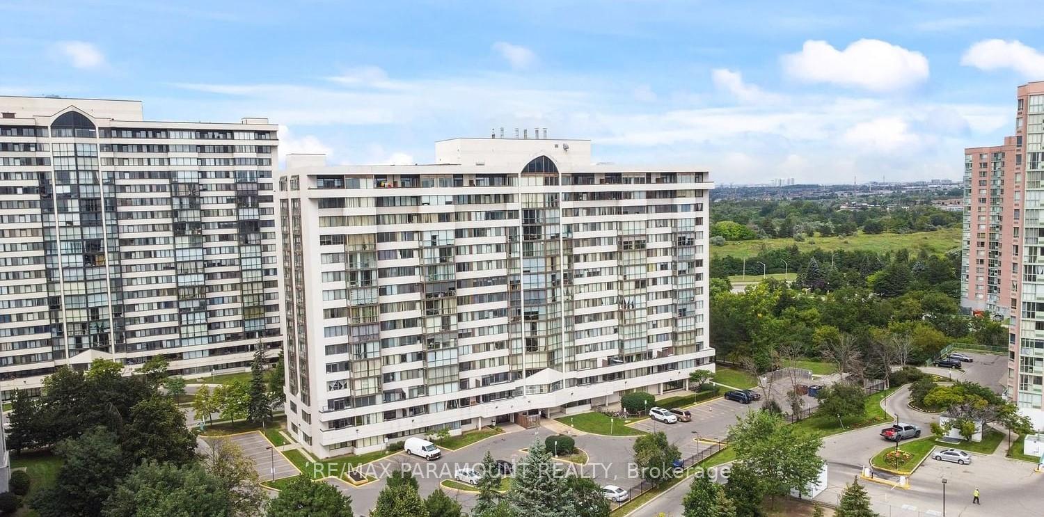 21-markbrook-lane-etobicoke-ontario-w13158646