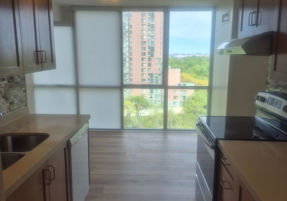 21-markbrook-lane-etobicoke-ontario-w13158646