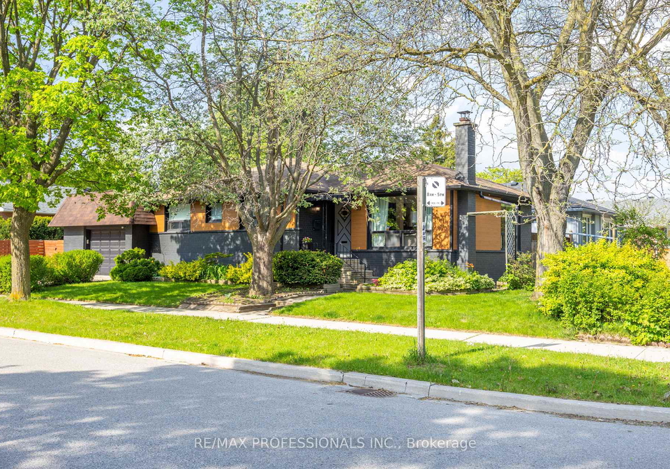 33-brampton-road-etobicoke-ontario-w13158714