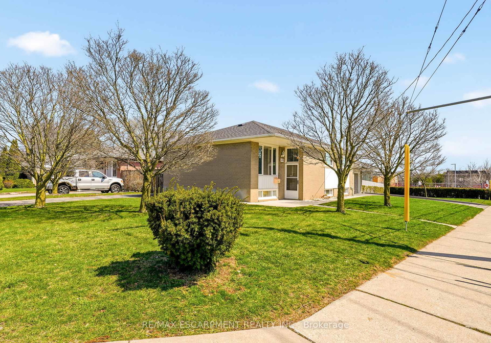 491-warminster-drive-oakville-ontario-w13158794