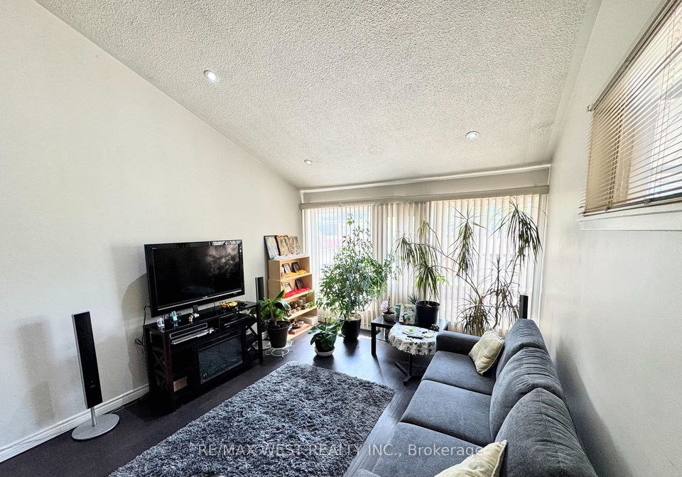 260-john-garland-boulevard-etobicoke-ontario-w13158876