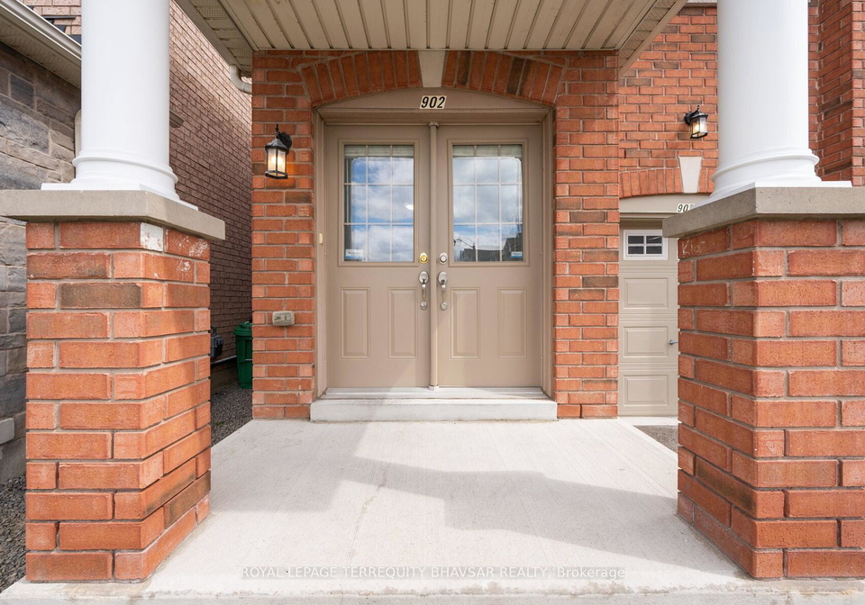 902-francine-crescent-mississauga-ontario-w13158958
