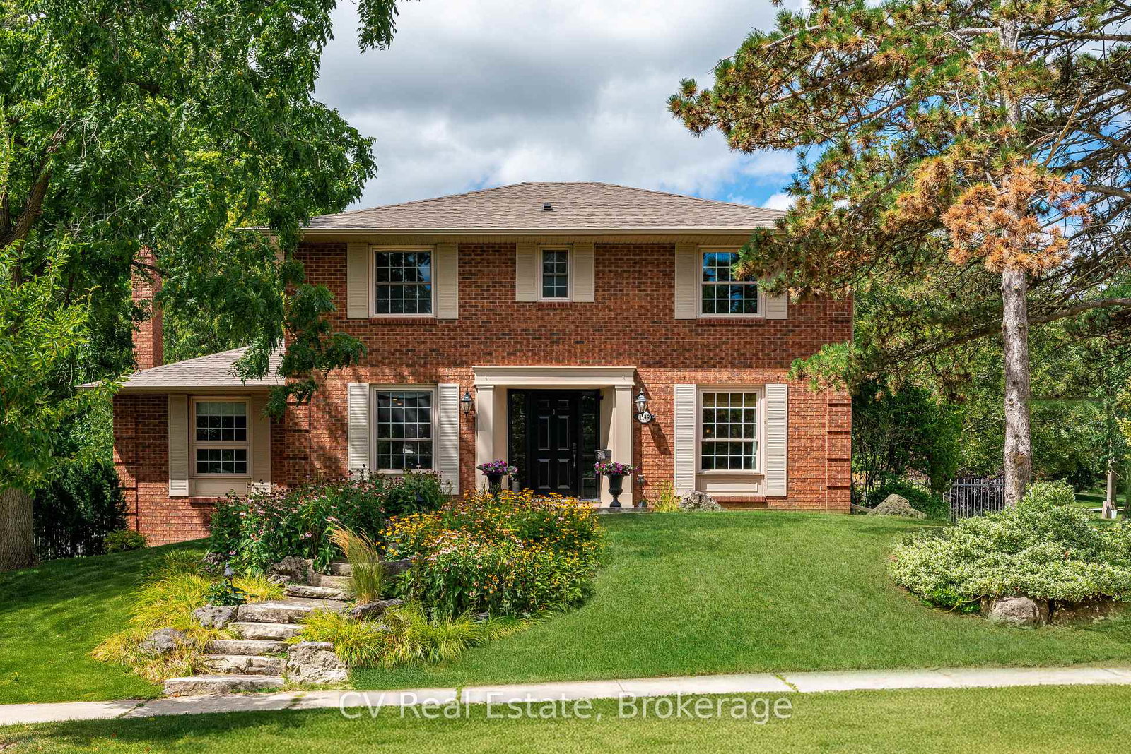 1149-crofton-way-burlington-ontario-w13159028