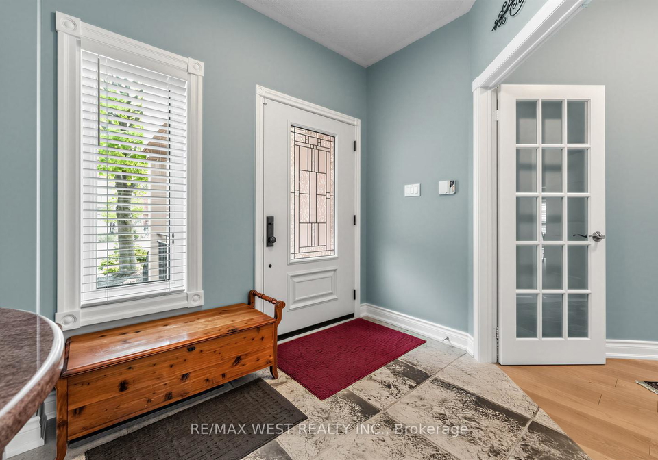 5519-windy-hill-court-mississauga-ontario-w13159152