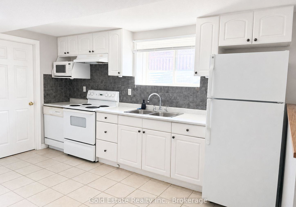 1387-marshall-crescent-milton-ontario-w13159252