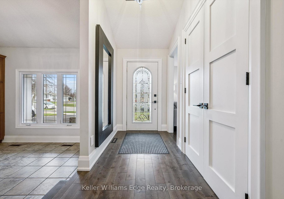 2414-upton-court-oakville-ontario-w13159398