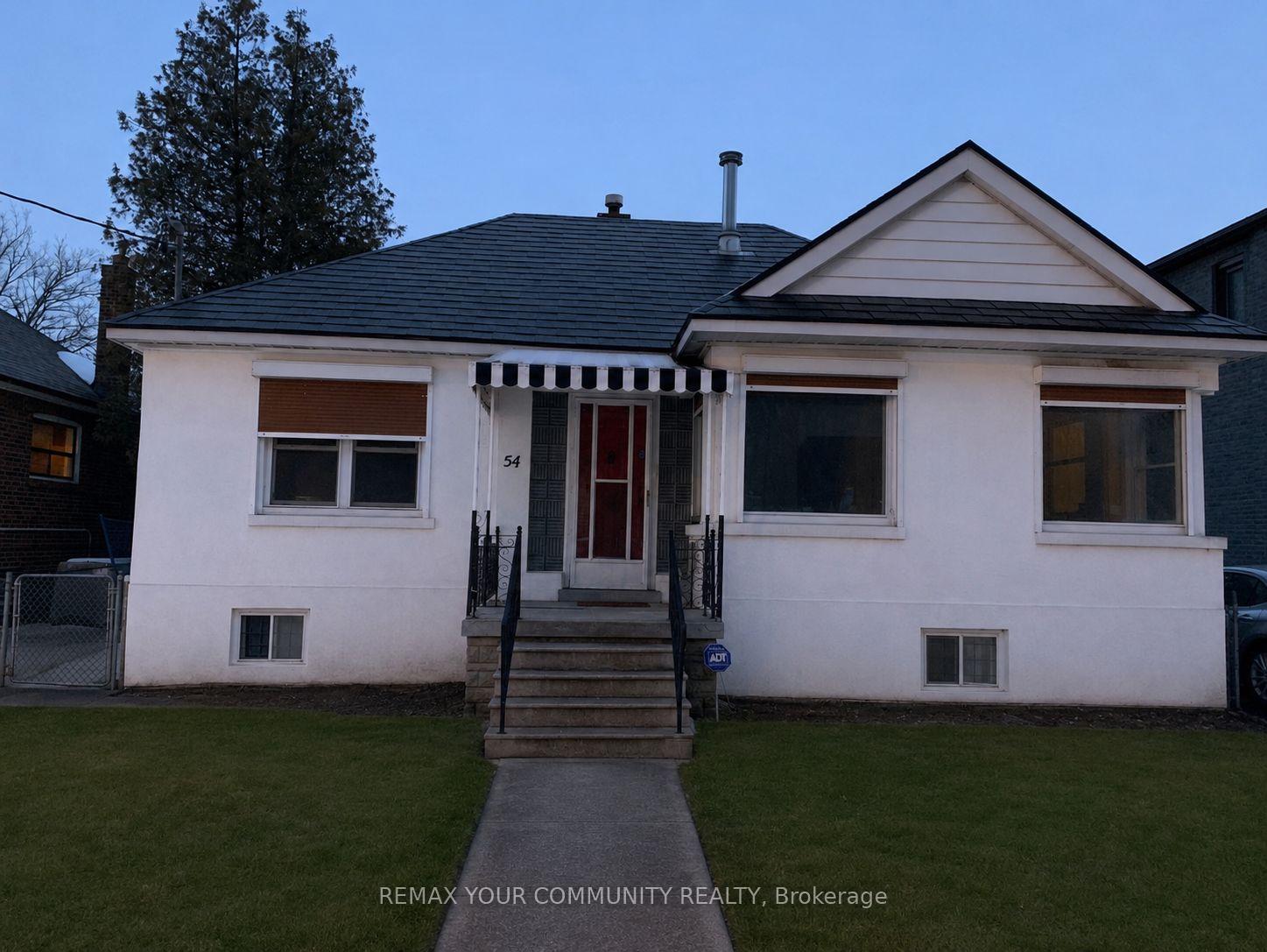 54-ash-crescent-etobicoke-ontario-w13159440