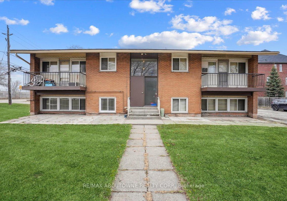 2354-queensway-drive-burlington-ontario-w13159464