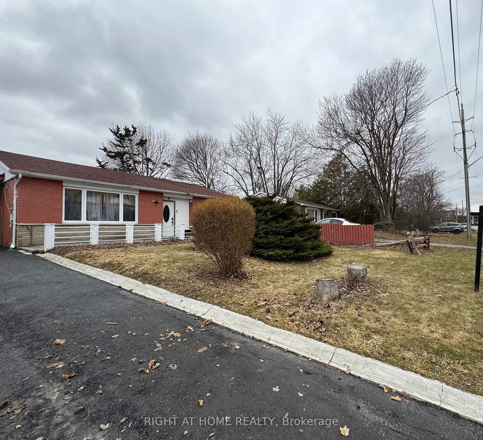 4-leslie-street-brampton-ontario-w13159472