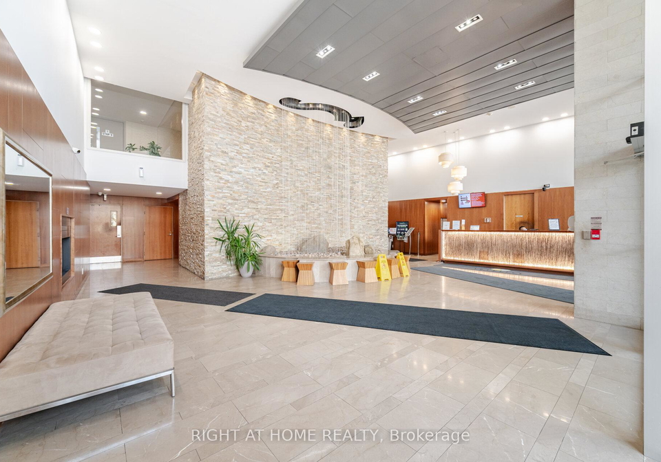 225-webb-drive-mississauga-ontario-w13159534