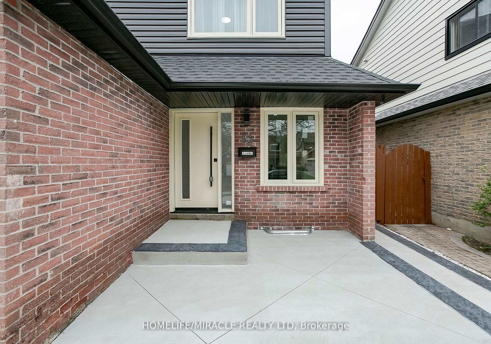 52-foxacre-row-brampton-ontario-w13159576