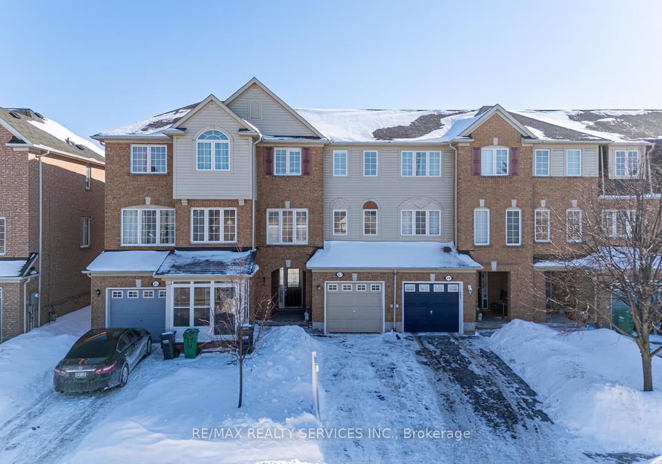 67-decker-hollow-circle-brampton-ontario-w13159666