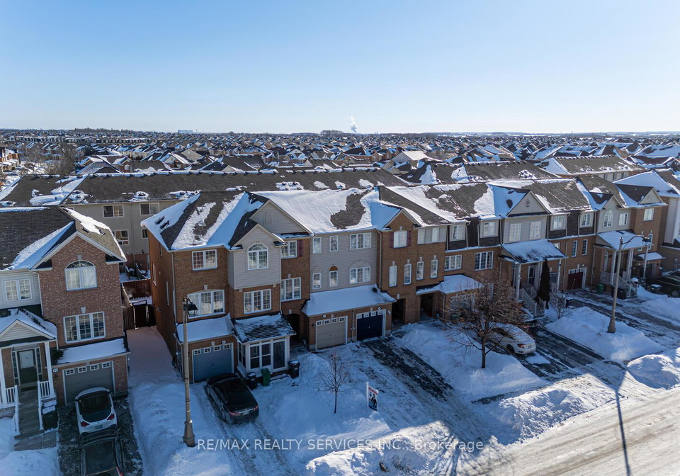 67-decker-hollow-circle-brampton-ontario-w13159666