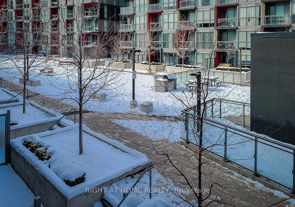 5260-dundas-st-street-w-burlington-ontario-w13159678