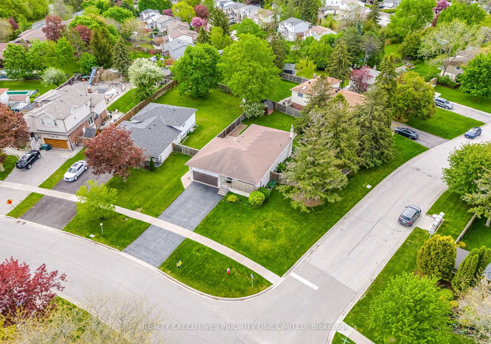 174-kingsview-drive-caledon-ontario-w13159718