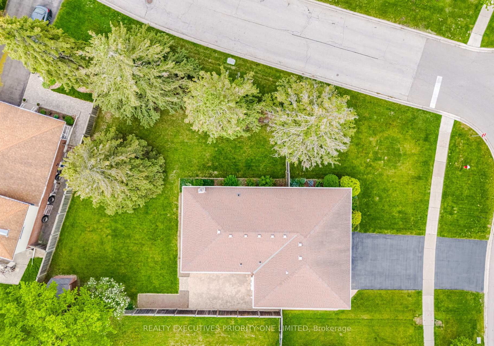 174-kingsview-drive-caledon-ontario-w13159718