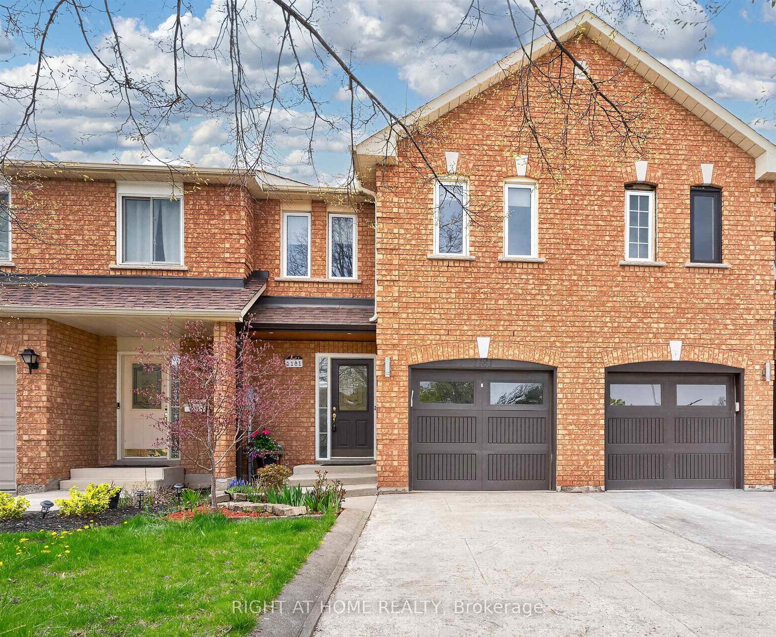 1181-westview-terrace-oakville-ontario-w13159872
