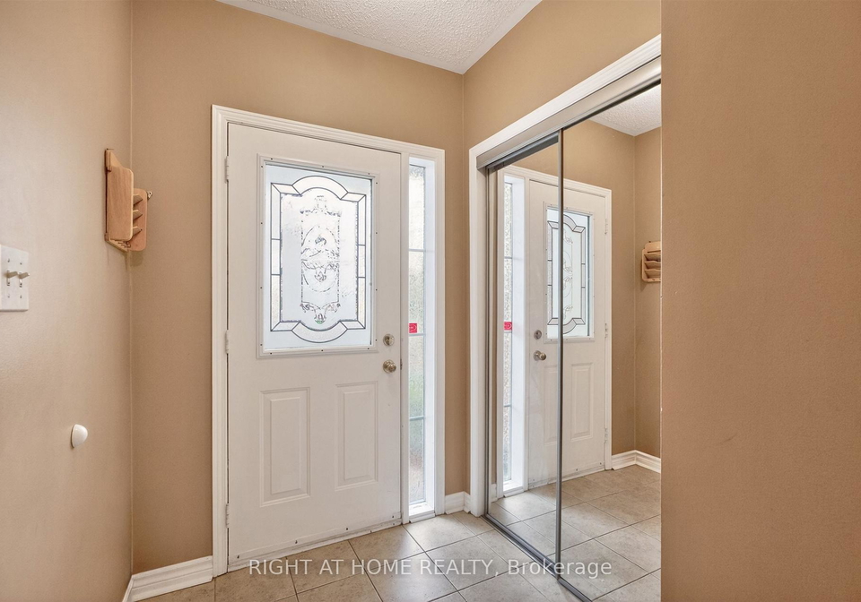1181-westview-terrace-oakville-ontario-w13159872