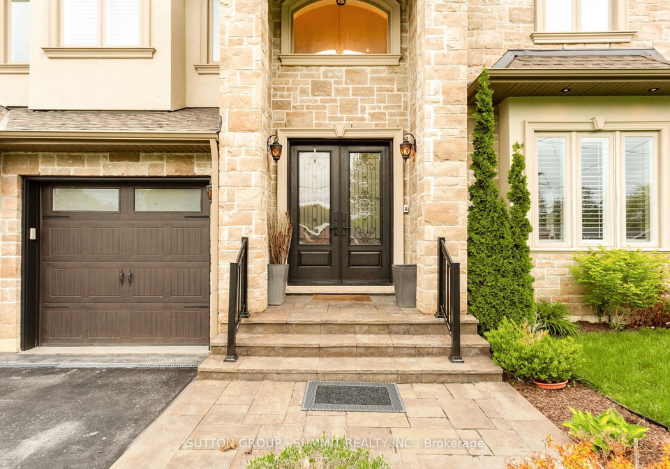 121-ringwood-road-oakville-ontario-w13159930