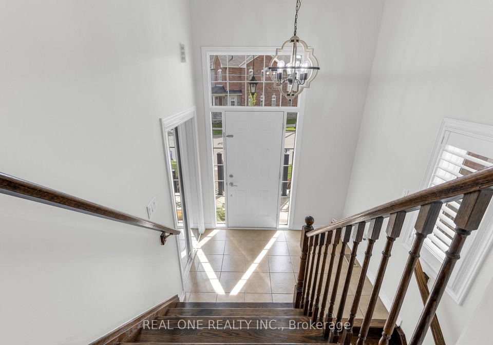 556-sanderson-crescent-milton-ontario-w13160100
