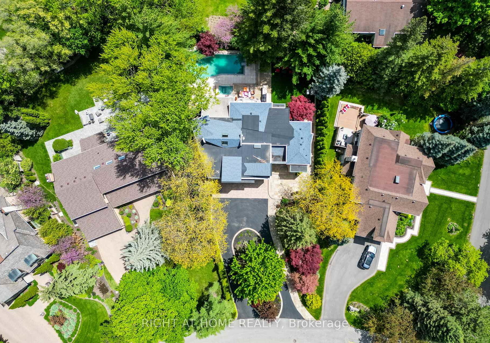 1-friars-lane-etobicoke-ontario-w13160152