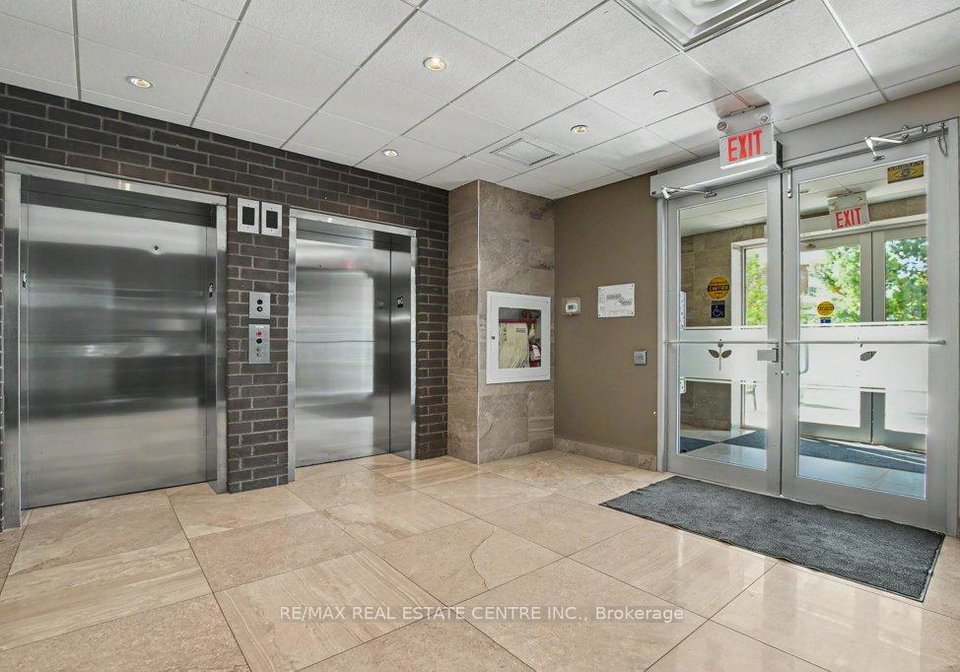 33-whitmer-street-milton-ontario-w13160164