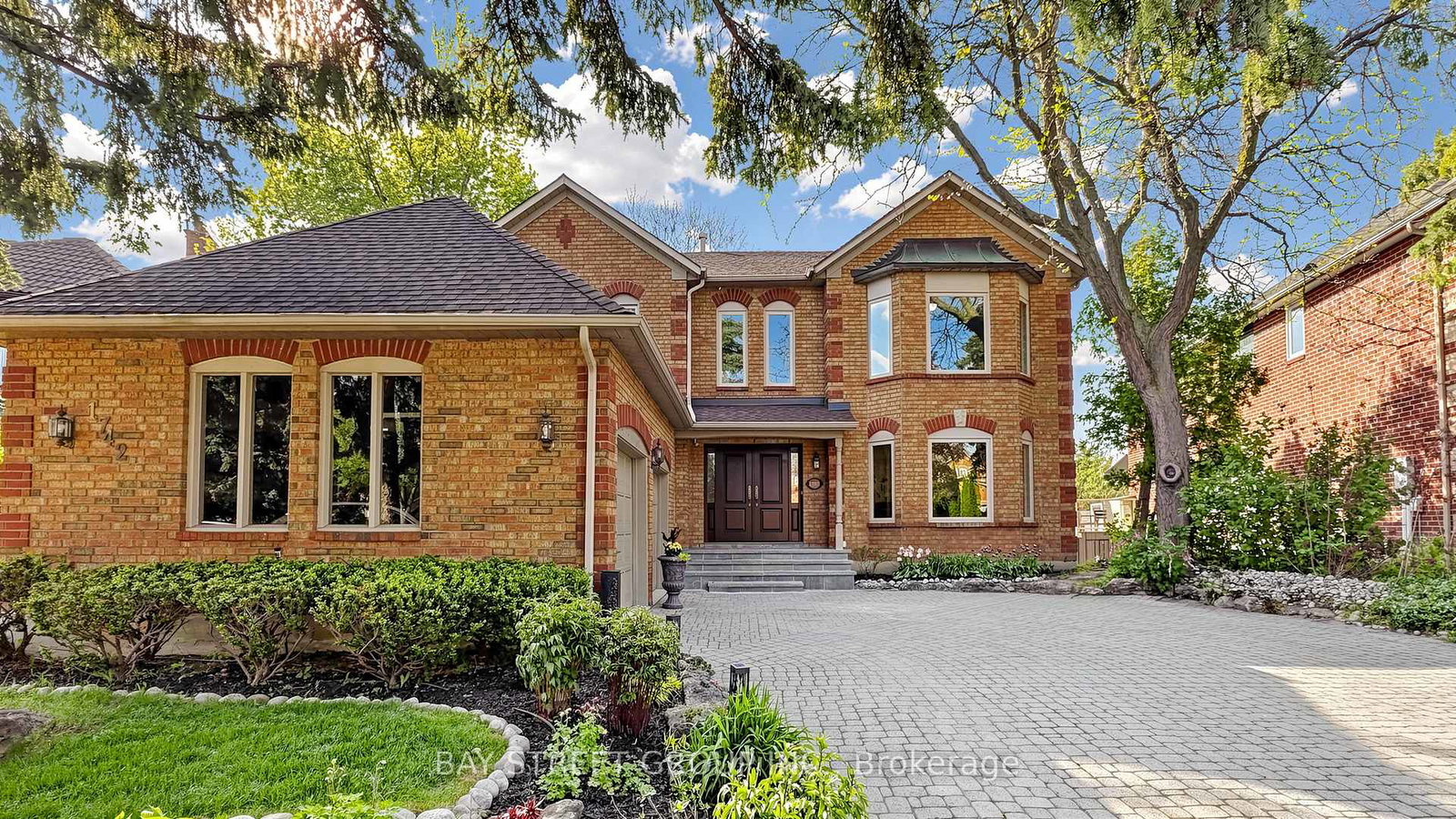 1742-sir-montys-drive-mississauga-ontario-w13160198