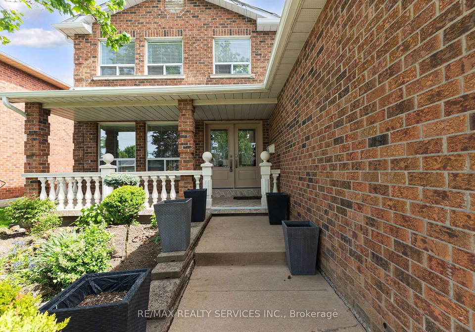 29-chestnut-avenue-s-brampton-ontario-w13160656
