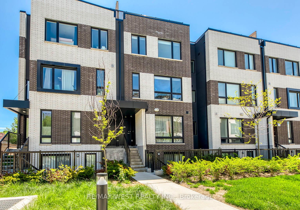 30-ed-clark-gardens-boulevard-toronto-ontario-w13160658