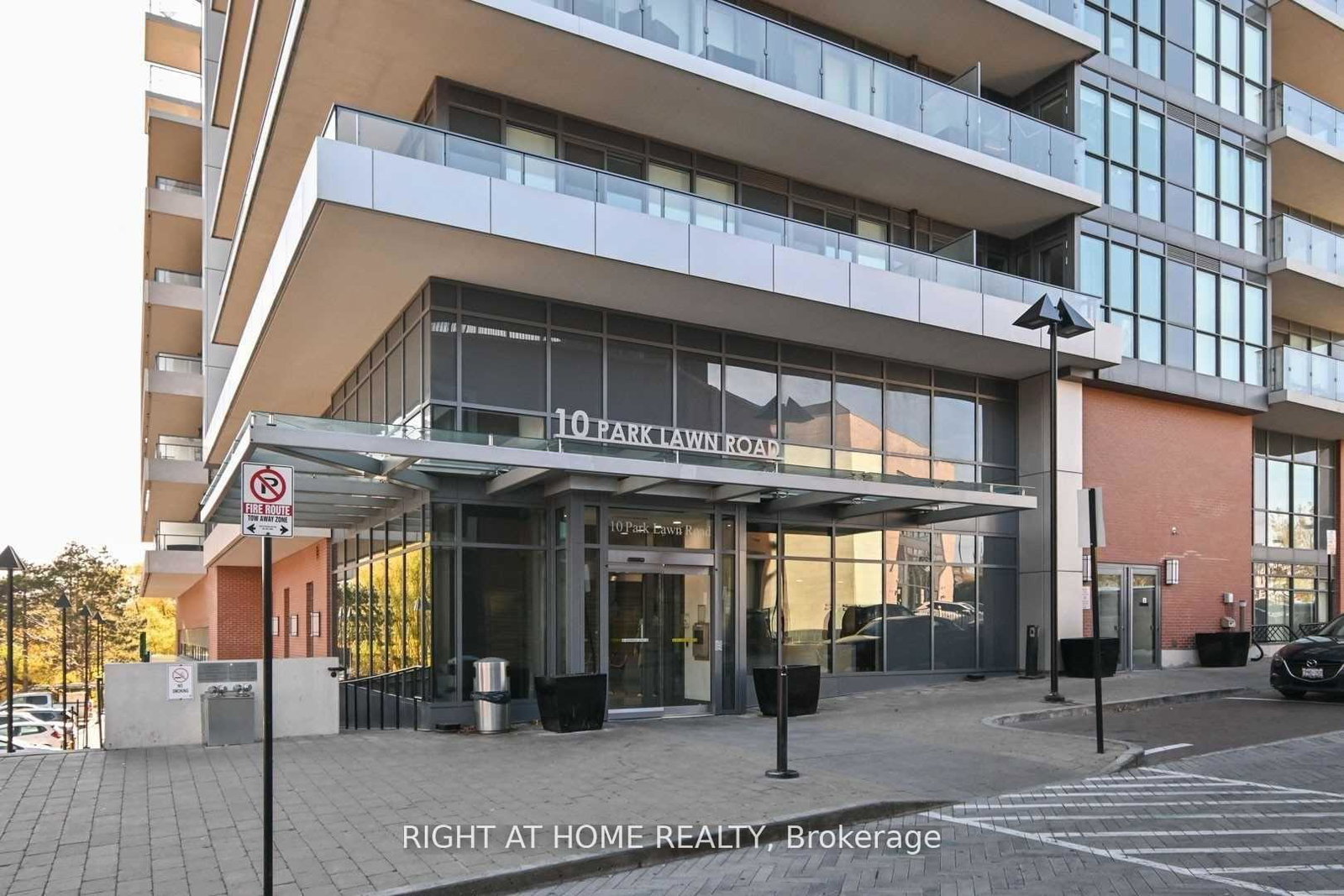 10-park-lawn-road-etobicoke-ontario-w13160808