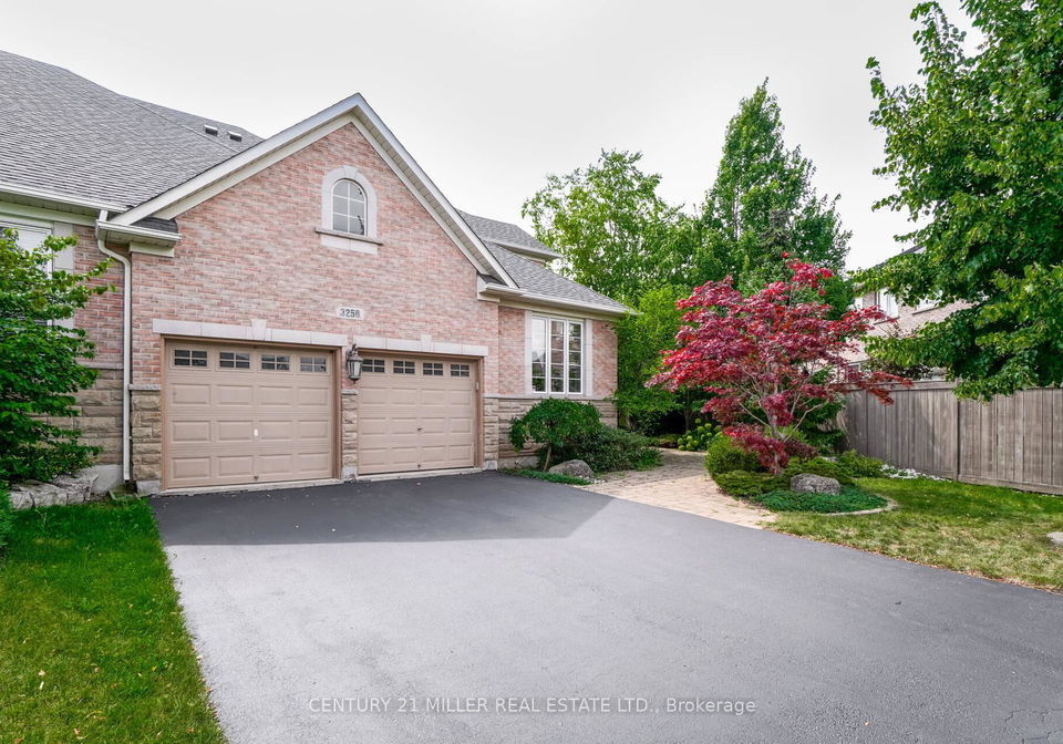 3256-epworth-crescent-oakville-ontario-w13160896